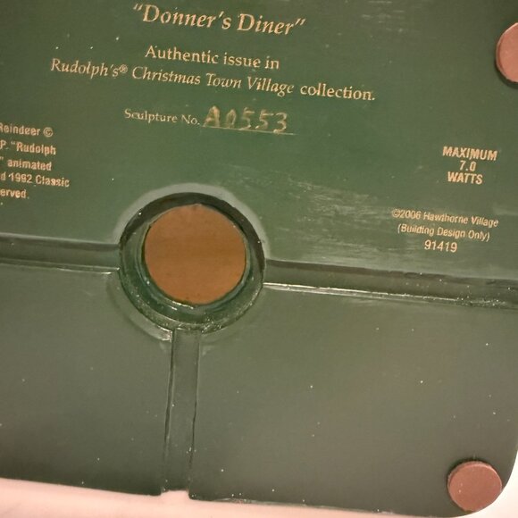 Hawthorne Village - "Donner's Diner" Piece - Picture 6 of 8